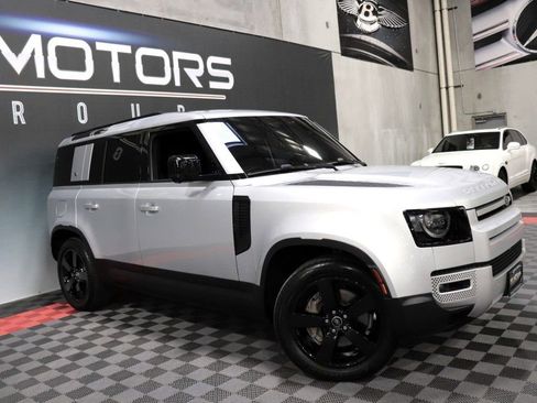 Used 2022 Land Rover Defender 110 SE AWD/4WD image 10