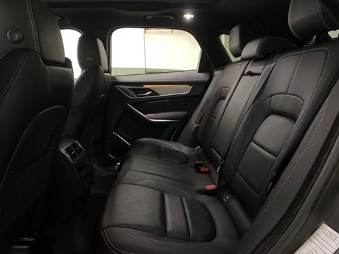 Used 2024 Jaguar F-PACE R-Dynamic S image 75