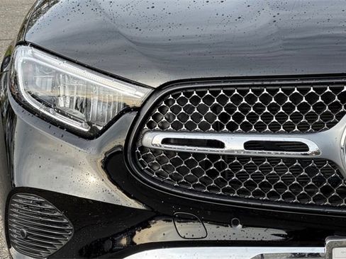 Used 2025 Mercedes-Benz GLC 300 GLC 300 image 46