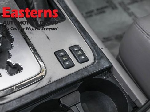 Used 2005 Toyota Land Cruiser image 23