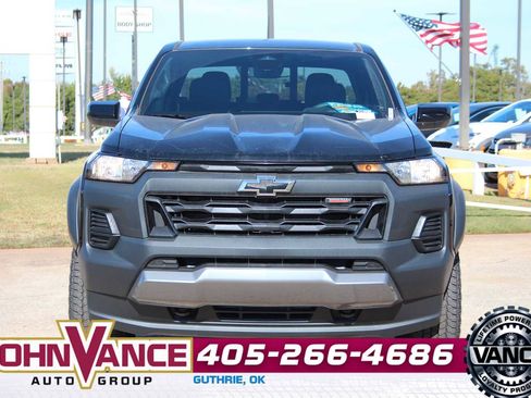 Used 2026 Chevrolet Colorado Trail Boss image 2