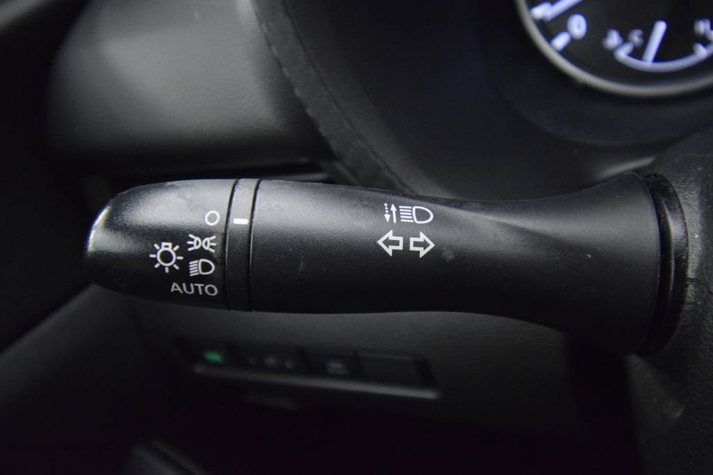 Used 2022 Nissan Sentra S w/ Lighting Package FWD image 33