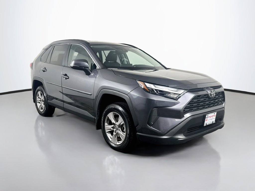 Used 2025 Toyota RAV4 XLE w/ Weather Package AWD/4WD image 10