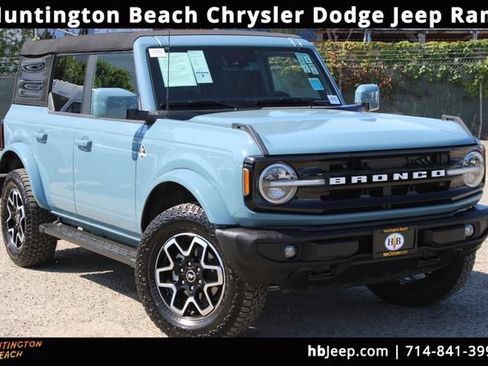 Used 2023 Ford Bronco Outer Banks AWD/4WD image 1