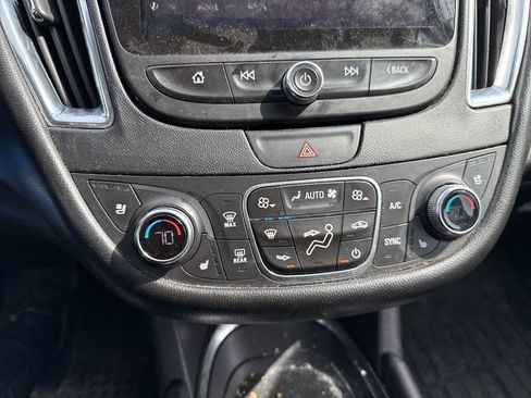 Used 2016 Chevrolet Malibu Premier w/ Driver Confidence Package II image 10