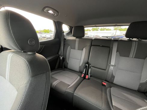 Used 2025 Chevrolet Blazer LT FWD image 41