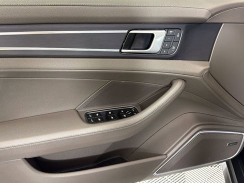 Certified 2022 Porsche Panamera 4 Platinum Edition AWD/4WD image 15