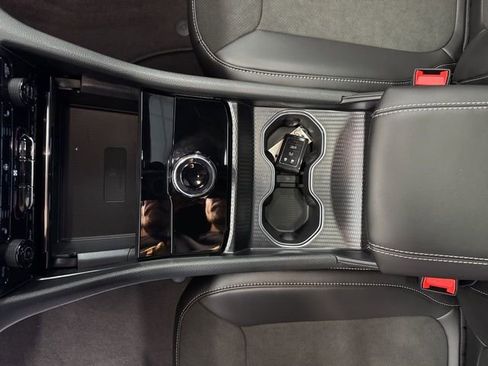 New 2025 Jeep Grand Cherokee Altitude image 31