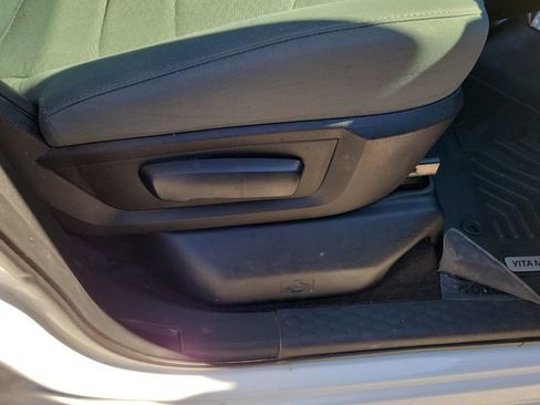 Used 2017 RAM 1500 Express image 30