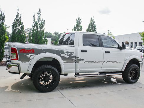 Used 2024 RAM 2500 Big Horn image 11