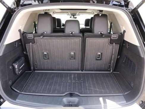 Certified 2025 Nissan Pathfinder Platinum w/ Cargo Package FWD image 7