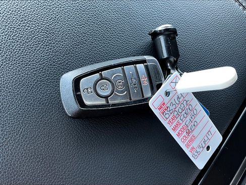 Used 2022 Ford F150 XLT w/ Equipment Group 302A High image 12