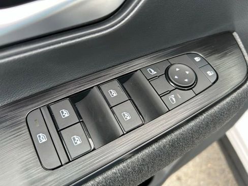 New 2026 Nissan Kicks SV w/ SV Premium Package AWD/4WD image 29