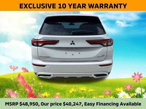 New 2025 Mitsubishi Outlander SE image 4