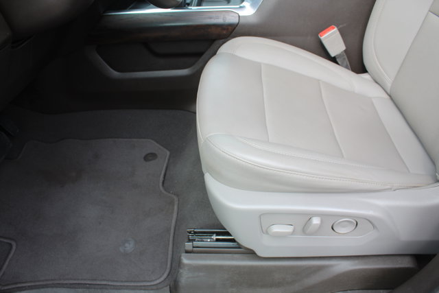 Used 2025 GMC Sierra 1500 SLT AWD/4WD image 39