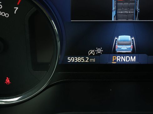 Used 2024 Ford Expedition XLT RWD image 4