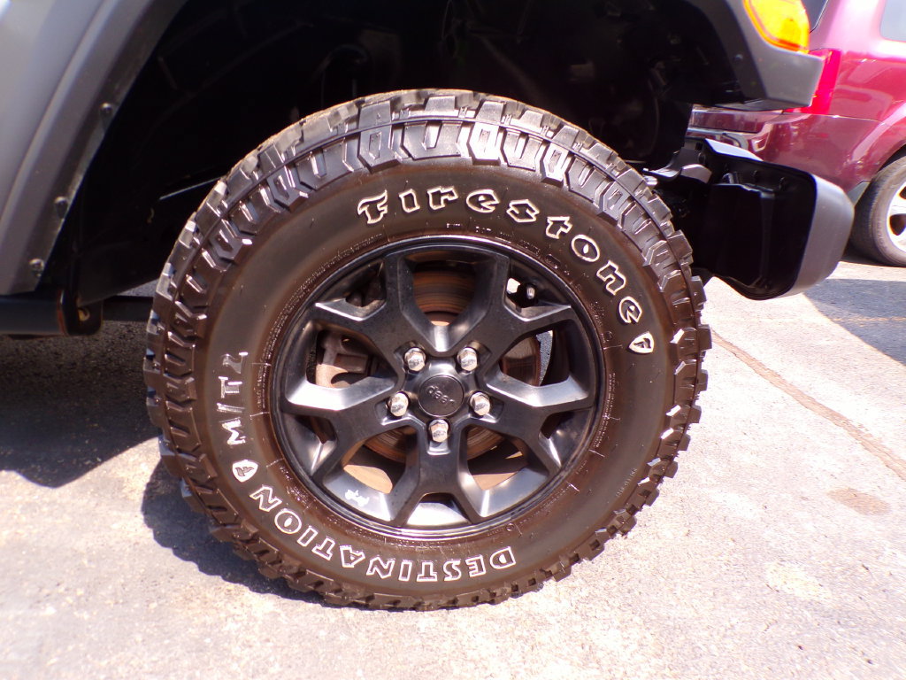 Used 2021 Jeep Wrangler Sport AWD/4WD image 5