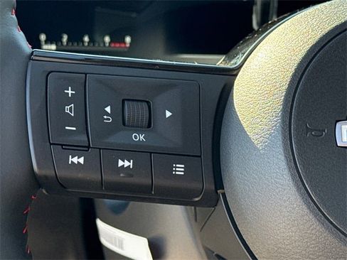 New 2026 Nissan Kicks SR w/ SR Premium Package image 31