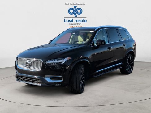 Used 2025 Volvo XC90 B5 Plus w/ Protection Package Premier image 4