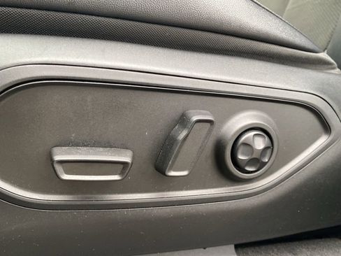 Certified 2021 Jeep Grand Cherokee L Laredo image 24