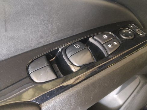 Used 2024 Nissan Altima 2.5 SR FWD image 27