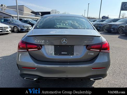 Used 2019 Mercedes-Benz A 220 4MATIC image 7