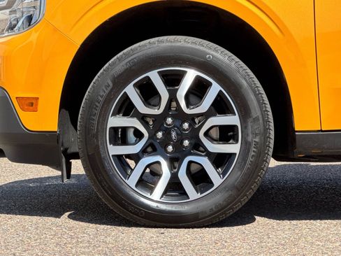 Used 2023 Ford Maverick Lariat w/ Lariat Luxury Package FWD image 32