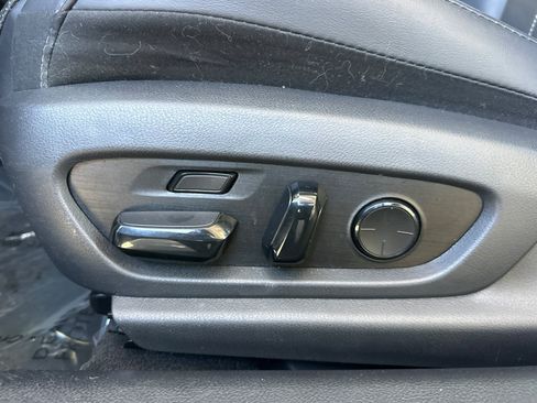 Used 2019 Lexus ES 300h w/ Accessory Package 2 FWD image 14