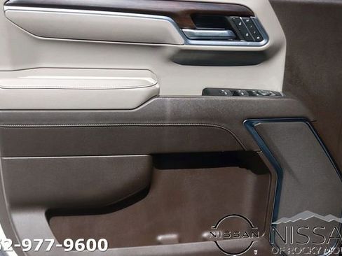 Used 2024 GMC Sierra 1500 SLT RWD image 12
