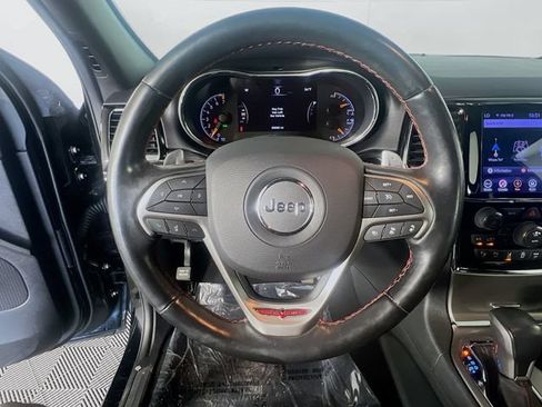 Used 2020 Jeep Grand Cherokee Trailhawk w/ Trailhawk Luxury Group AWD/4WD image 16