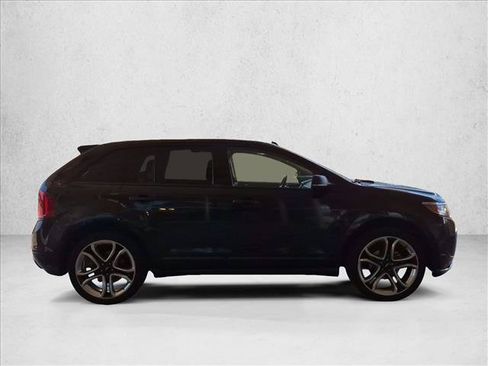 Used 2013 Ford Edge Sport w/ Driver Entry Pkg AWD/4WD image 4