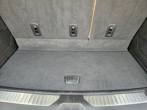 Used 2023 Chevrolet Tahoe Premier RWD image 35
