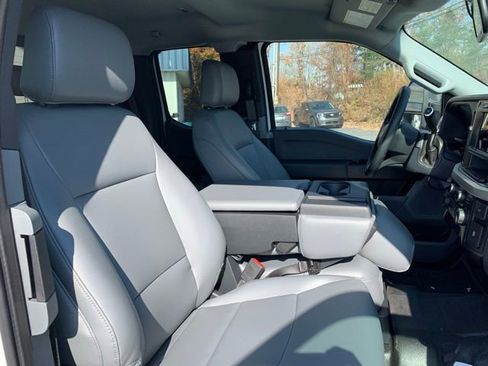 New 2024 Ford F450 XL w/ XL Chrome Package image 29