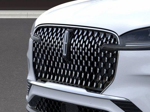 New 2025 Lincoln Aviator Reserve w/ Equipment Group 201A image 17