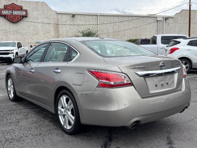 Used 2015 Nissan Altima 3.5 SL FWD image 3