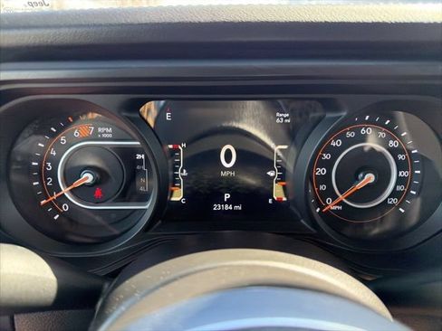 Used 2024 Jeep Wrangler Unlimited Sahara AWD/4WD image 23