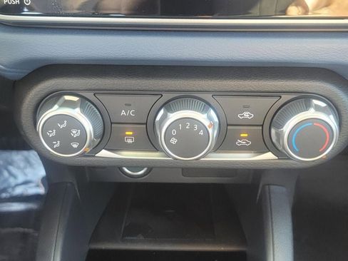 Certified 2025 Nissan Versa SV w/ Trunk Package image 20