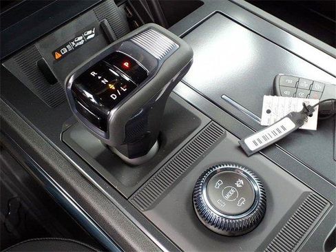 New 2026 GMC Hummer EV SUV image 10