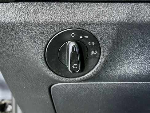 Used 2024 Volkswagen Jetta SE image 17