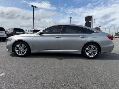 Used 2019 Honda Accord LX image 4