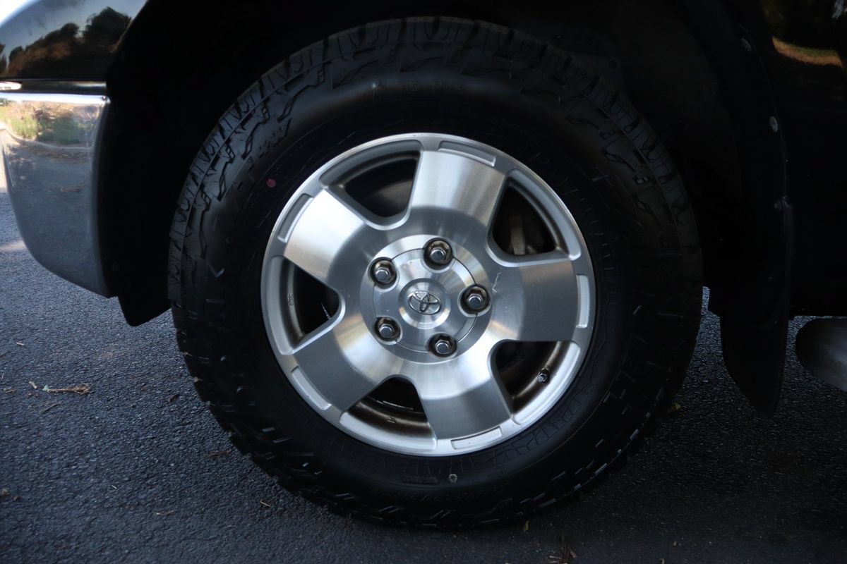 Used 2010 Toyota Tundra 2WD CrewMax w/ SR5 Pkg image 40
