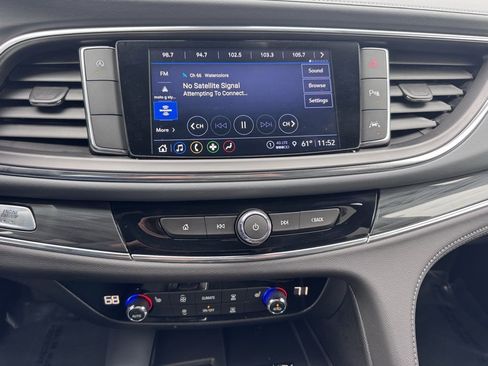 Used 2023 Buick Enclave Essence w/ Sport Touring Edition image 33