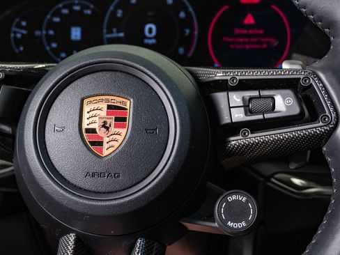 Certified 2026 Porsche Cayenne AWD/4WD image 19
