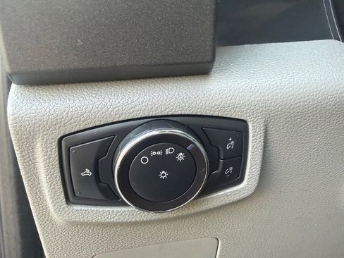 Used 2019 Ford F250 XL w/ STX Appearance Package image 12