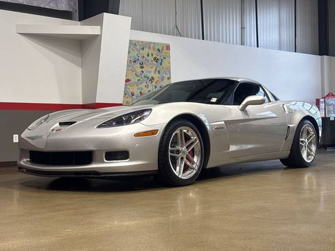 Used 2007 Chevrolet Corvette Z06 w/ Preferred Equipment Group RWD image 99