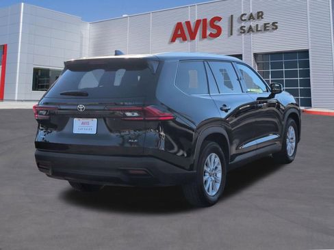 Used 2025 Toyota Grand Highlander AWD image 6