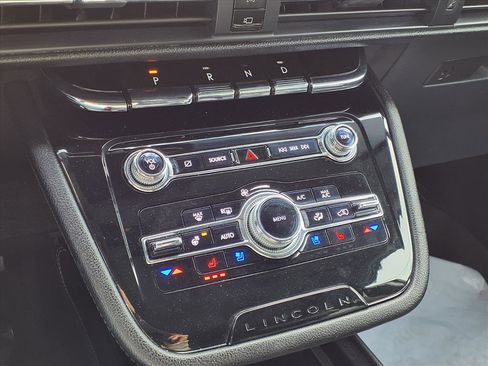 Used 2021 Lincoln Corsair AWD w/ Sport Package image 8