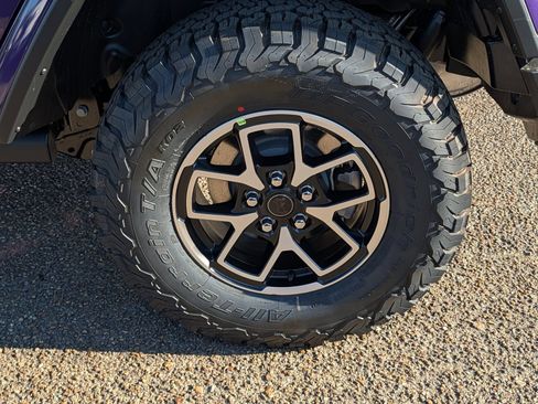 New 2026 Jeep Wrangler Unlimited Rubicon w/ Whitecap Package AWD/4WD image 24