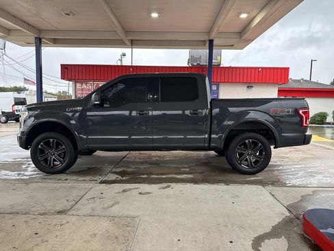 Used 2016 Ford F150 XLT w/ Equipment Group 302A Luxury AWD/4WD image 4