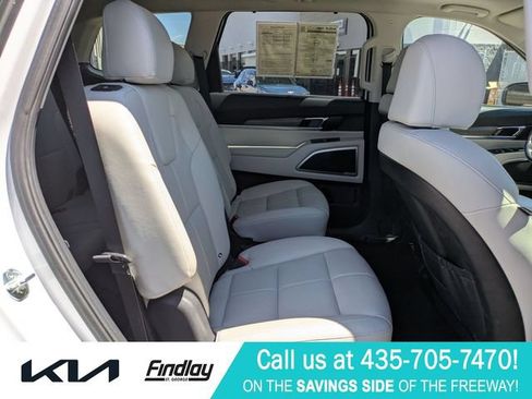 Used 2022 Kia Telluride EX w/ EX Premium Package AWD/4WD image 32